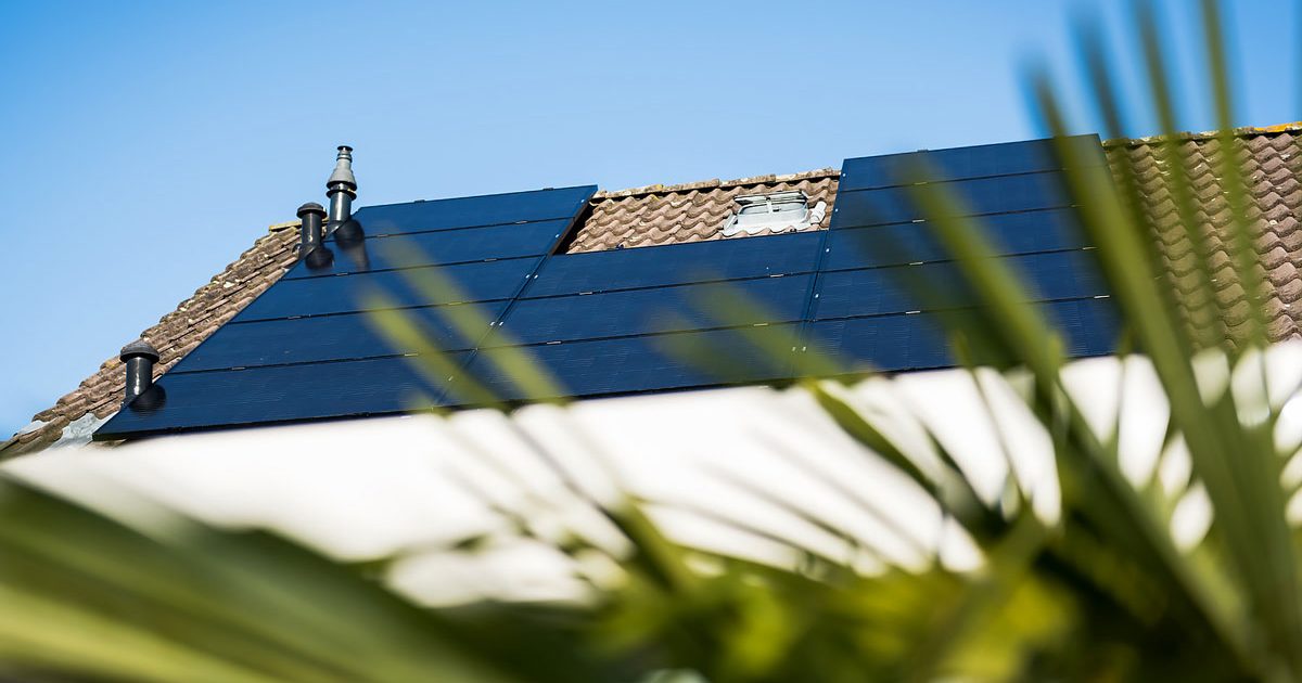 Zonnestroomsysteem en infrarood terrasverwarmens – Woonhuis Boxmeer