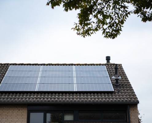 Verwarmingspaneel met fotoprint, heatstrip, bureauwarmer en zonnepanelen - Woonhuis Nijmegen