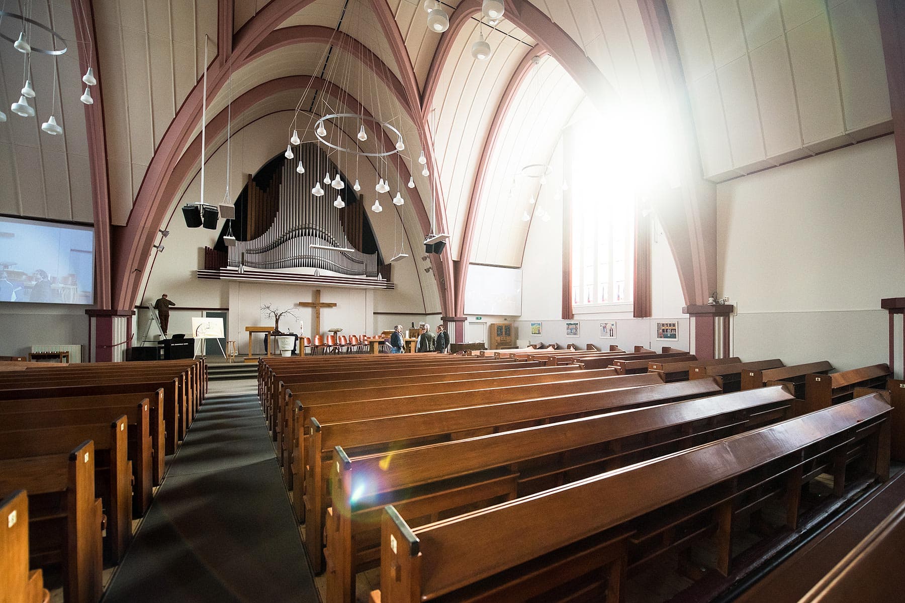 Kerk voorzien van infrarood warmtestralers - Harderwijk